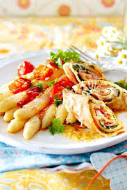 Gratinierte Crespelle Mit Lachs Oder Schinken Zu Weissem Spargel Rezept Lecker In 2020 Spargel Rezepte Weisser Spargel Rezept Rezepte