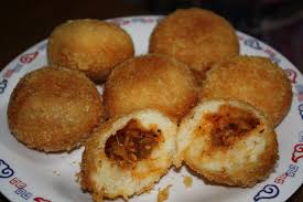 Sambal goreng krecek khas yogyakarta, kreasi olahan kerupuk kulit sapi. Cerita A Moment To Remember