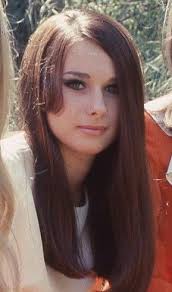 Who is Glenn Frey dating? Glenn Frey girlfriend, wife