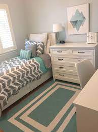 Grey bedroom with pink and teal accent. My New Bedroom It S A Very Small Room But We Made It Perfect Grey Teal And White Colour Theme Ide Kamar Tidur Ide Dekorasi Kamar Ide Dekorasi Kamar Tidur