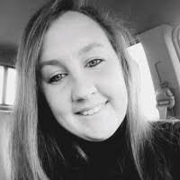 Stacey Hooper's Instagram, Twitter & Facebook