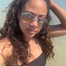 Looking for a photographer for a mommy and me session in Eagle Mountain  Saginaw?