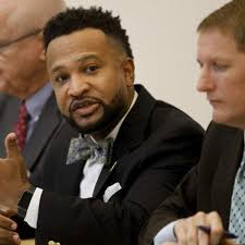 School turnaround leader Antonio Burt to take