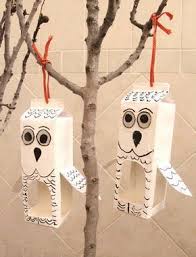 Vogel Futterhaus Selber Bauen Milchkartons Basteln Dekorieren Lustig Milchkarton Basteln Milchkartonhandwerk Basteln Fur Jungen