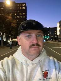 How it started and how it ended! #RichmondMarathon #1stFullMarathon