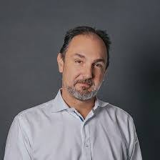 Brian Saunders's Instagram, Twitter & Facebook