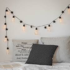Guirlande Lumineuse Etoiles Noires 10 Led Maisons Du Monde Guirlande Lumineuse Guirlande Maison Du Monde