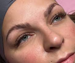 Brown hybrid lash set x brow lamination. 🤎 Subtle, soft, and effortlessly  beautiful. Perfect for the effortless “clean girl” look ✨