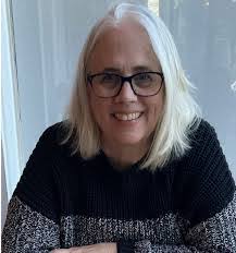 Sandra Somerville's Instagram, Twitter & Facebook