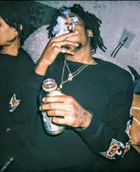 5/10 rapper pfp, better rappers out there but also worse rappers. Thouxanbanfauni Black And White Photo Wall Heavy Rappers