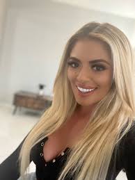 TW Pornstars - Teambrian2016. Twitter. The stunning Vivianne DeSilva on set  today for @teamskeet. 6:27 PM - 17 Jun 2022