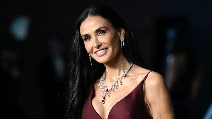 🎬🌹 Demi Moore Reflects on the Relationships That Changed Her Life