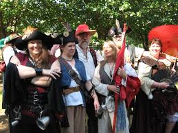 Men's renaissance costume medieval costume renaissance fashion tudor costumes period costumes male costumes historical costume renaissance festival costumes renaissance gown renaissance wedding renaissance clothing italian renaissance mens garb diy wedding. A Guide To Renaissance And Medieval Costumes Hobbylark