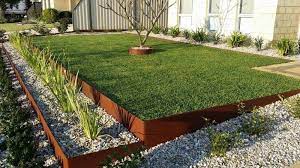 Metal edges create beautiful steps also, bringing a perfectly straight or curvy line. Formboss Metal Garden Edging Corten Zam Galvanised Other Garden Gumtree Australia Cockburn Steel Garden Edging Metal Garden Edging Modern Landscaping