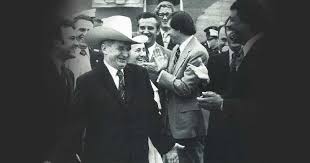 Minuni ale lumii antice este o lista celebra a 7 constructii remarcabile din antichitate. Nicolae CeauÈescu Devine PreÈedintele Consiliului De Stat Al Rsr