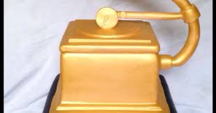 Black And Mild Jazz Plastic Tip Grammy Award Cake For Hit Boy Music Cakes How To Make Cake Grooms Cake