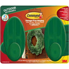 No longer are you limited to walls and doors. Command Large Outdoor Wreath Hook With Foam Strips 17019awgr2 Esb The Home Depot