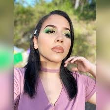 Lisandra Martinez's Instagram, Twitter & Facebook