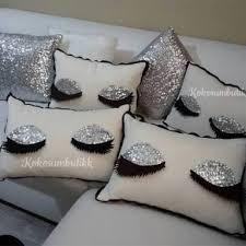 resultado de imagem para kirpikli yastik yapimi pillow art diy pillows bling crafts