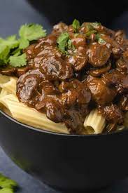 Rich And Creamy Dairy Free Mushroom Sauce With An Unusual Ingredient That Just Works So Well Simple Re Savory Vegan Vegan Meal Plans Vegan Dinner Recipes Easy