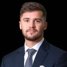 Find Top Reliable & Trusted Real Estate Agents in DAMAC Bay Tower A