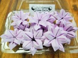 The right wedding decorations mean the difference between a rustic wedding and a luxury hotel wedding. Origami Lilac Flowers X 10pcs Weddings Table Decoration 8 5cm Ebay