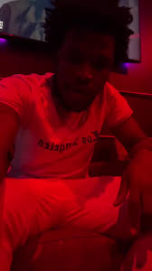 Nathan (@nathanlutumbamben)’s videos with Rapport disponible sur YouTube