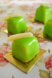 Mignardise Bretonne Pomme Palet Breton Coeur Coulant De Caramel Au Beurre Sale