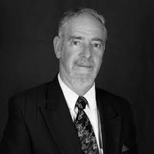 Executive Mayor Peter Teixeira