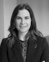 Amanda Carr's Instagram, Twitter & Facebook