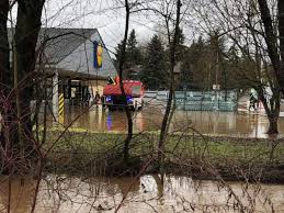 Expand more to millions of people in europe, floods are a reality, and a scary one at that. Kreis Giessen Hochwasser In Der Region Wasserstande Sollen Deutlich Zuruckgehen Giessen