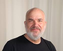 Jonathan Knipp's Instagram, Twitter & Facebook