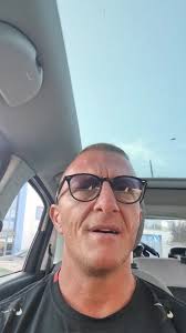 La cosa che dovete mettervi in testa è che della vostra opinione.....