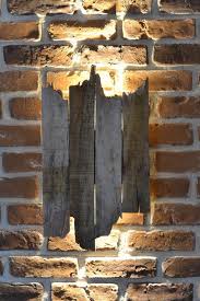 Unvergessbare Marken Bei Der Light And Building Messe Rustikale Beleuchtung Wandlampe Mobel Aus Paletten