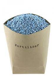 Flowers tend to bloom in the summer months so finding the right fertilizer for the best bloom will need to be tailored for that's all of the information you need to know about how to fertilize your flowers and how to protect them from over fertilization. Fertilizer Application Times Best Time Of Day And Time Of Year For Fertilizing
