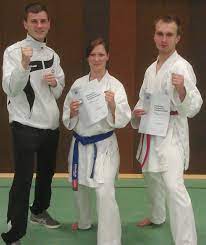 Karate wm 2016 lake of charity 2018 24 stunden burgenland extrem tour/ run 2019 24 stunden biken für den klimaschutz. Stromnetz Karate Stromnetz Karate Sponsoring Stadtwerke Sindelfingen As Dia Del Sindrome De Down Clinciacrisol Hashtag O