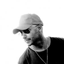 Her husband, alex is supposed to send her $115k per month as spousal support. Tom Morello Net Worth How Much Does Tom Morello Make Popnable