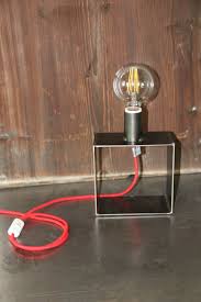 Lampe Mit Einhangesysteme Das Kabel Mit Fassung Wird Einfach Eingehangt So Konnen Sie Einfach Verschiedene Kabelfarben Wahlen Lampen Tobias Einfach