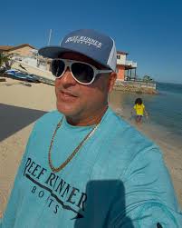 Orgullosamente parte del Grupo SANBALERO, Adrian Ice Ice 🧊 y el Big Boss  Michael disfrutando desde Fort de Soto🌴