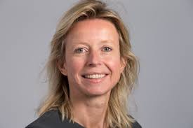 The cabinet of the netherlands (dutch: Dutch Cabinet Formation Screeches To A Halt After Minister Accidentally Leaves Notes Visible Dutchreview