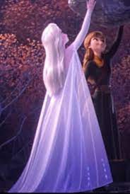 And if you are the owner of one of them, then we have good news for you, or rather a collection of quality official pictures of elsa the snow queen in white dress with her hair. Frozen 2 Elsa White Dress Disney Frozen Elsa Art Beautiful Dresses Princesses Frozen Elsa Dress