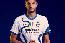 The sponsor of the away kit is nike. Inter Officially Release Away Kit Serpents Of Madonnina