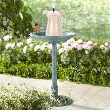 This cordless floating water fountain has integrated 2.5w solar panels that automatically power the water jet in the sun, plus it stores energy in a 1000mah battery for when the clouds roll in to keep it going. The Cordless Birdbath Fountain Hammacher Schlemmer