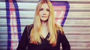 Η ανάρτηση από το μαιευτήριο. Iwanna Pappa Oi Prwtes Kalokairines Diakopes Me Ton Enos Etoys Gio Ths