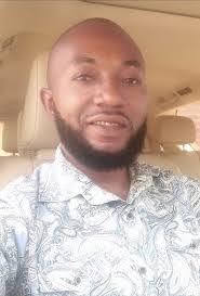 Stuart Easson's Instagram, Twitter & Facebook