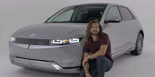 Hyundai says the ioniq 5 will be able to use its battery pack as a power supply. Hyundai Ioniq 5 Electrek