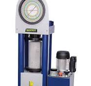 Compression testing machine, 1300 kN, motorized, 1 gauge