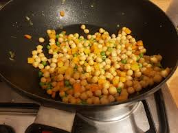 Carote e piselli in padella. Ricetta Burger Di Ceci Piselli Carote Mammamogliedonna