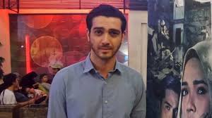 Watch bukan cinta malaikat 2017 online :a volunteer worker. Film Bukan Cinta Malaikat Antarkan Fachry Albar Berangkat Umrah Halaman All Tribunnews Com