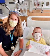 MeetUsMonday! Introducing Meredith Merz Lind, MD, FAAP, FACS Dr. Lind is an  associate clinical professor in the division of pediatric otolaryngology  @OhioStateENT. She is also the president of the medical staff  @nationwidekids